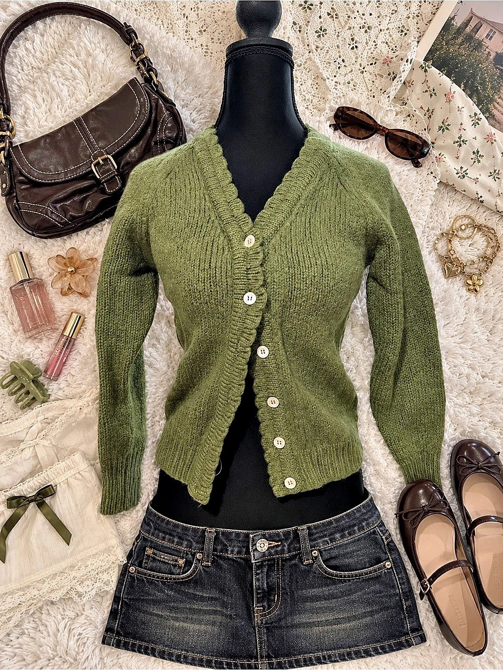 Vintage 100% Virgin Wool Olive Green Knit Cardigan Sweater Womens Y2K